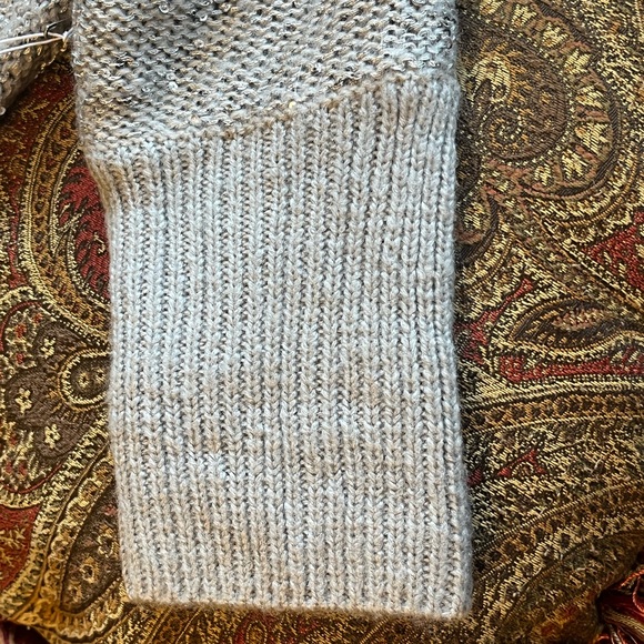 NWT Forever 21 Sequin Crew-Neck Long Sleeve Sweater, Silver Gray | S - Picture 7 of 14